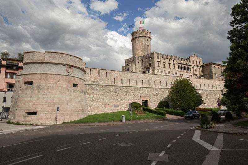 Monolocale Mati - Holiday Home Trento Esterno foto